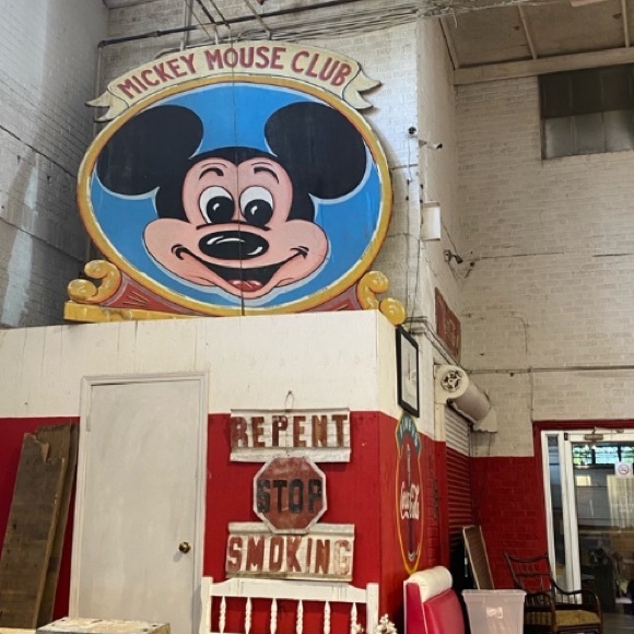 Meet your Posher - Picture 3 of 15